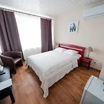 Hotel Mezaparks 3*