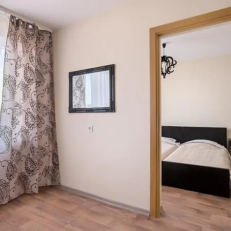 Mezaparks Hotell 3*